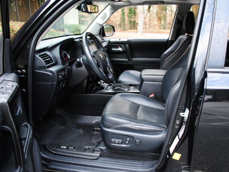 Toyota 4Runner Limited Nightshade Edition 4WD 2020