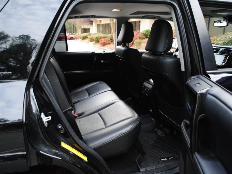 Toyota 4Runner Limited Nightshade Edition 4WD 2020