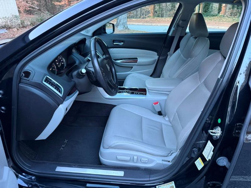 Acura TLX 9-Spd AT w/Technology Package 2016