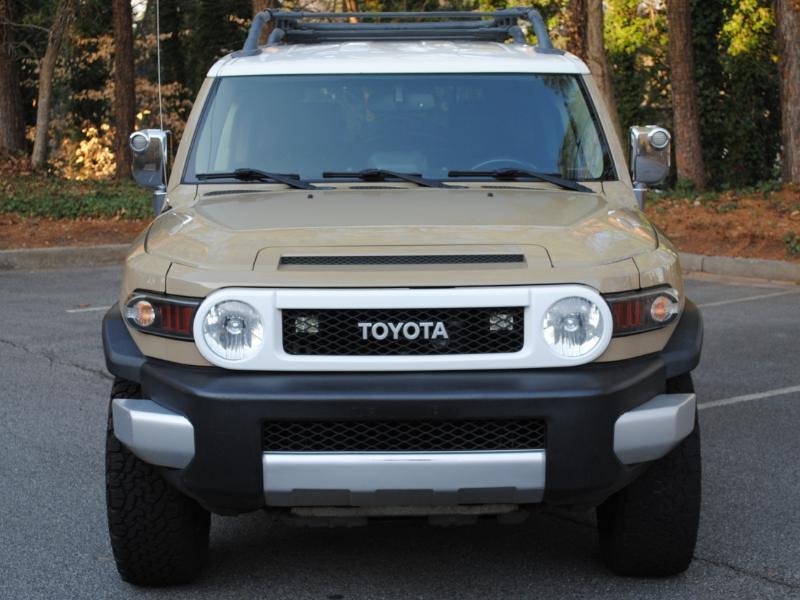 Toyota FJ Cruiser  2014