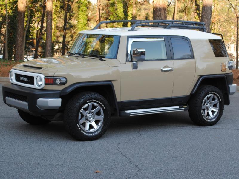 Toyota FJ Cruiser  2014