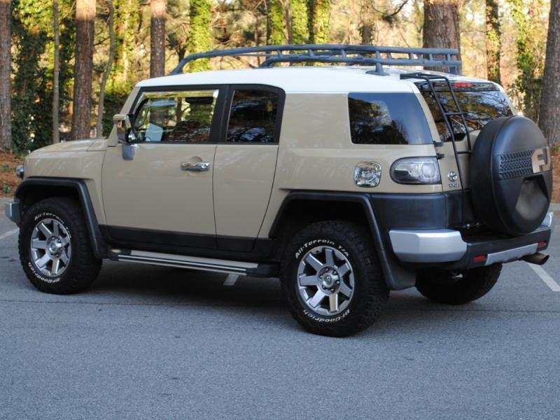 Toyota FJ Cruiser  2014