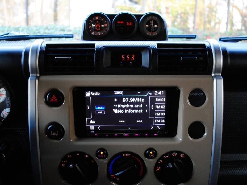 Toyota FJ Cruiser  2014