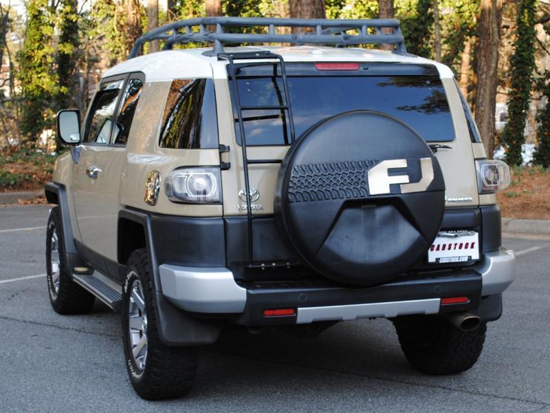 Toyota FJ Cruiser  2014