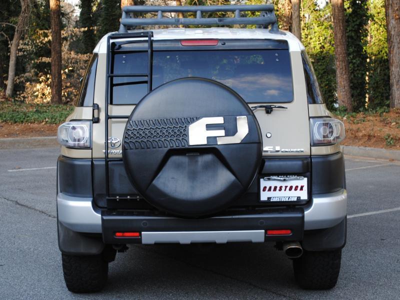 Toyota FJ Cruiser  2014