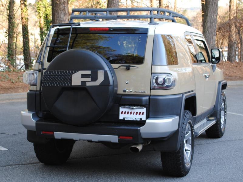 Toyota FJ Cruiser  2014