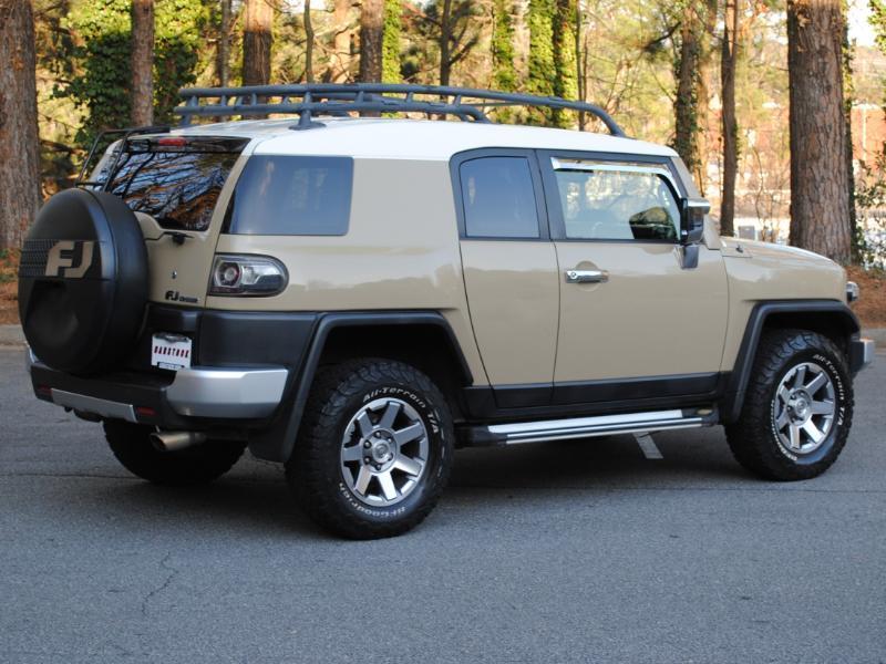 Toyota FJ Cruiser  2014
