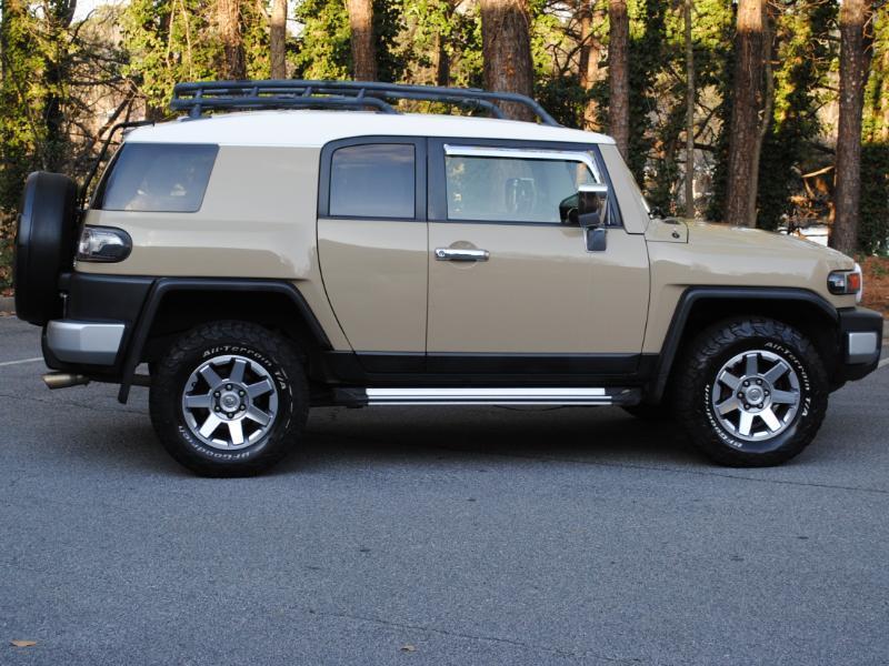 Toyota FJ Cruiser  2014