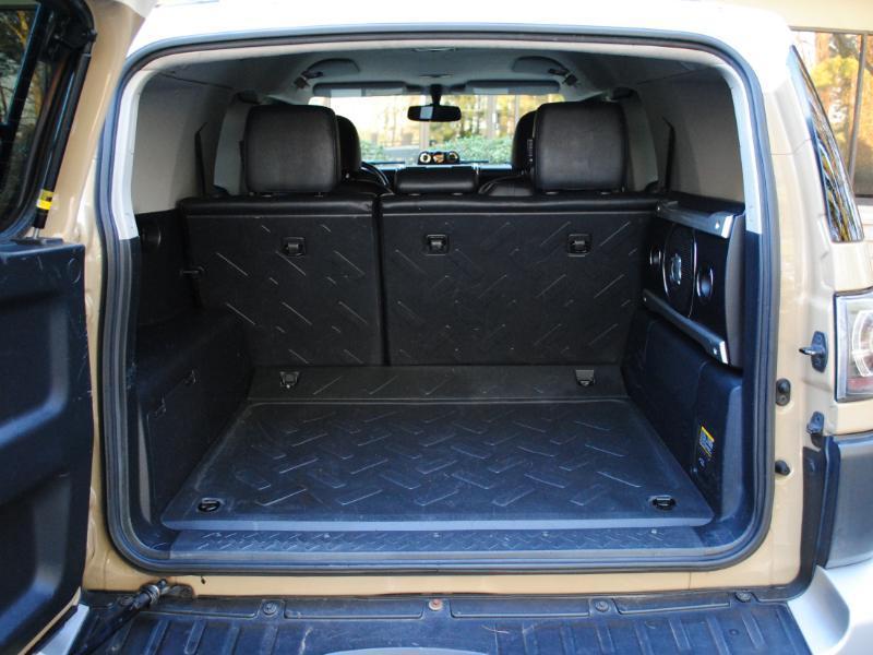 Toyota FJ Cruiser  2014