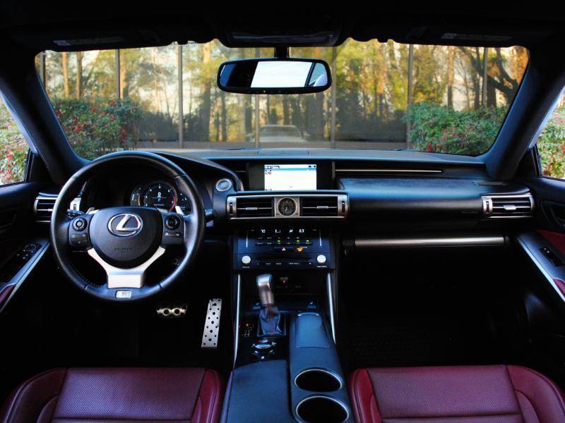 Lexus IS  2014