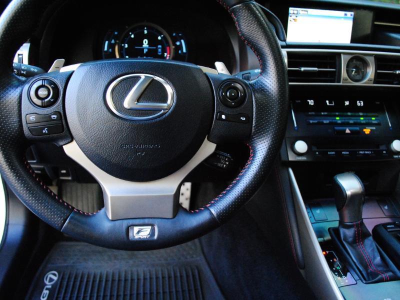 Lexus IS  2014