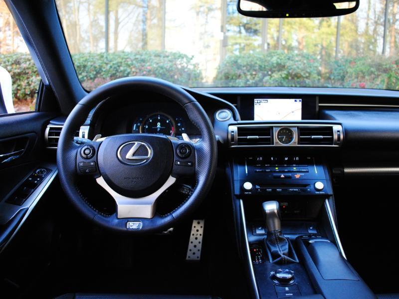 Lexus IS  2014
