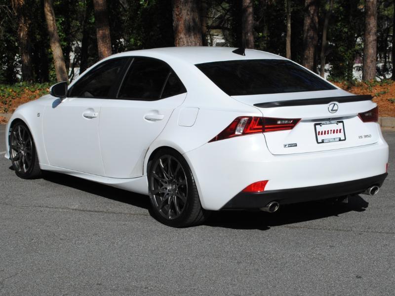 Lexus IS  2015
