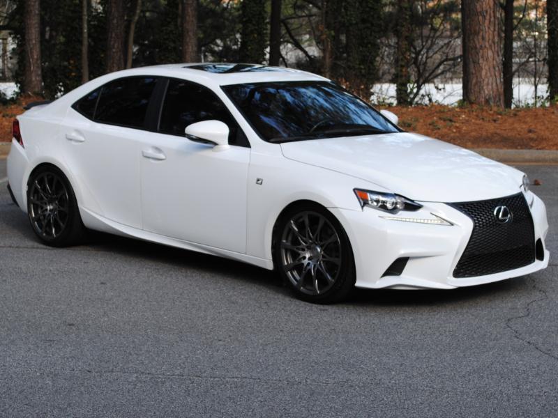 Lexus IS  2015
