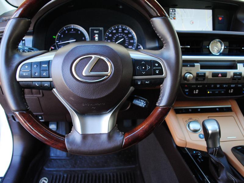 Lexus ES 350  2017