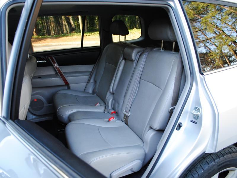 Toyota Highlander  2013