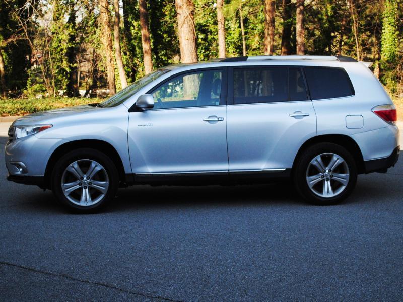 Toyota Highlander  2013