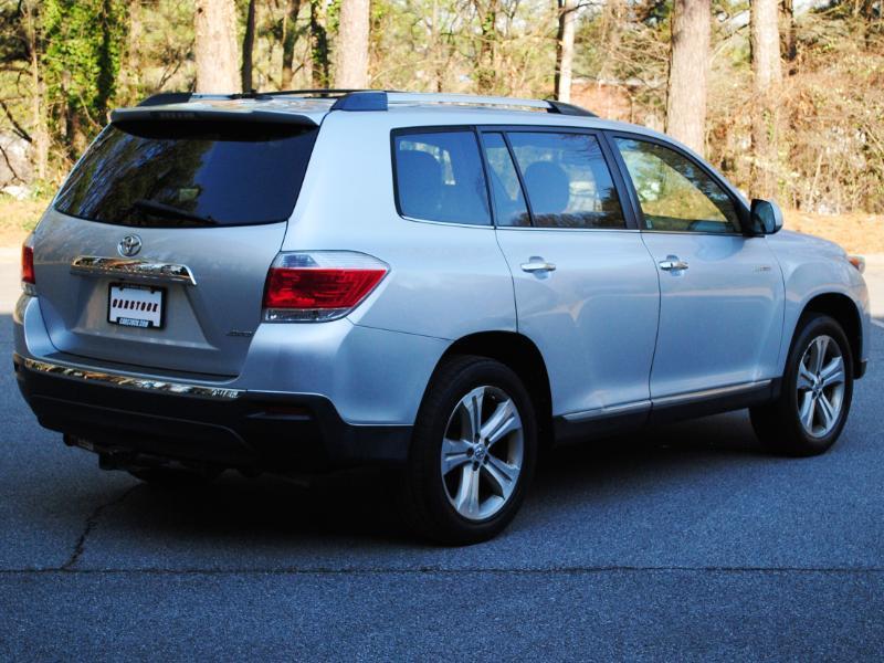 Toyota Highlander  2013