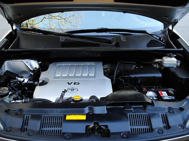 Toyota Highlander  2013