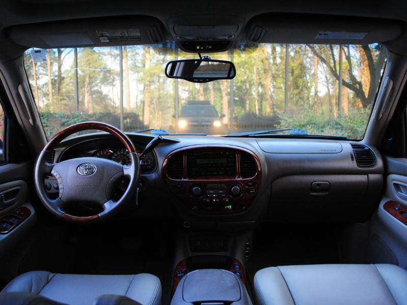 Toyota Sequoia Limited 2005