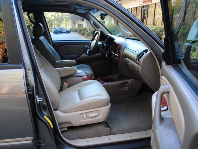 Toyota Sequoia Limited 2005