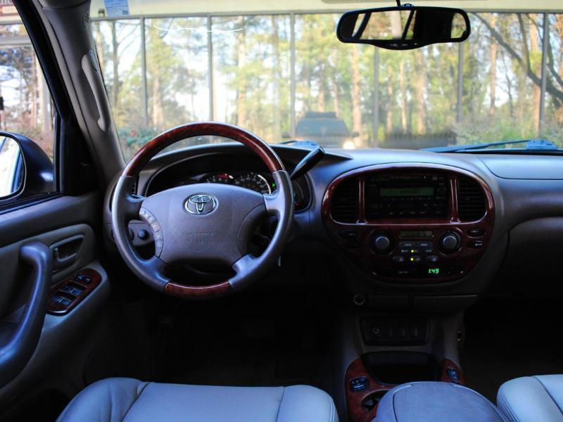 Toyota Sequoia Limited 2005