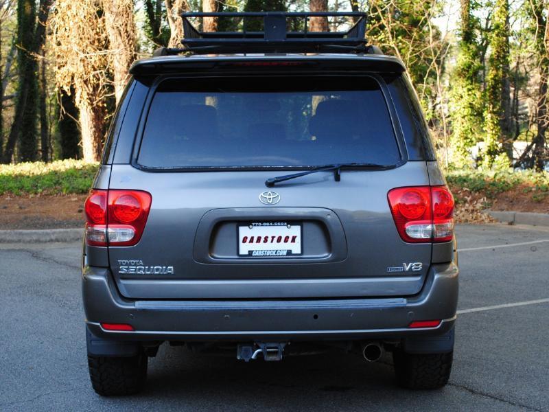 Toyota Sequoia Limited 2005