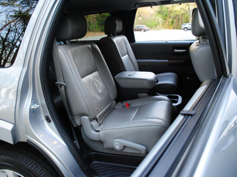 Toyota Sequoia  2017