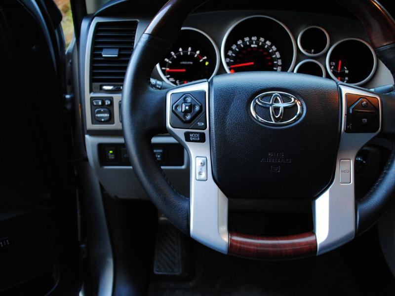 Toyota Sequoia  2017