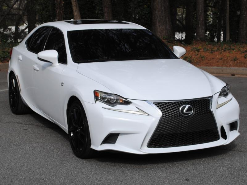 Lexus IS  2015