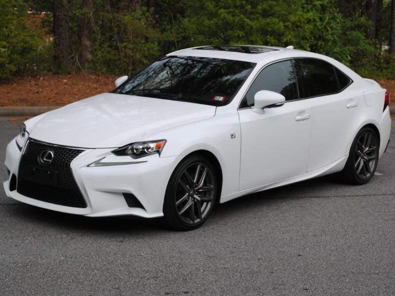 Lexus IS  2015