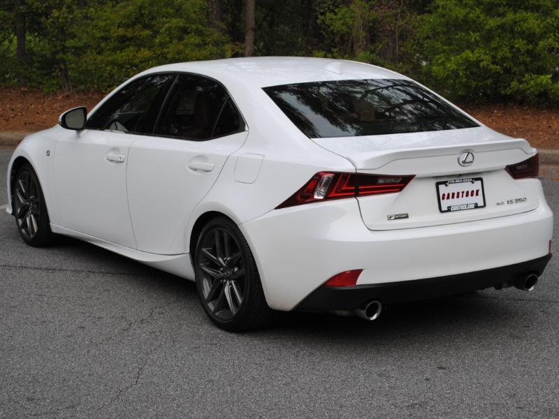Lexus IS  2015