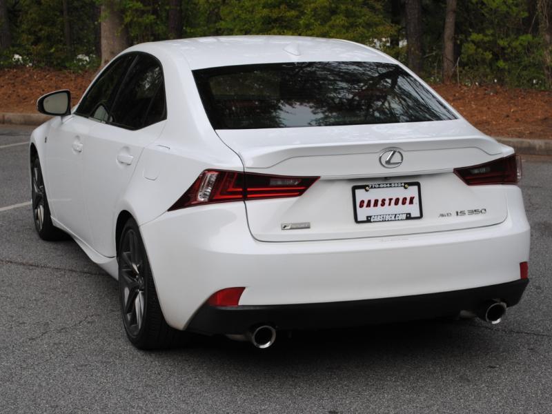 Lexus IS  2015