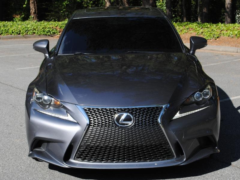 Lexus IS  2016