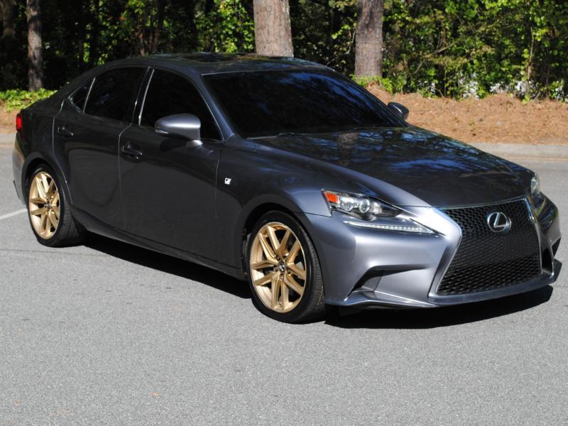 Lexus IS  2016