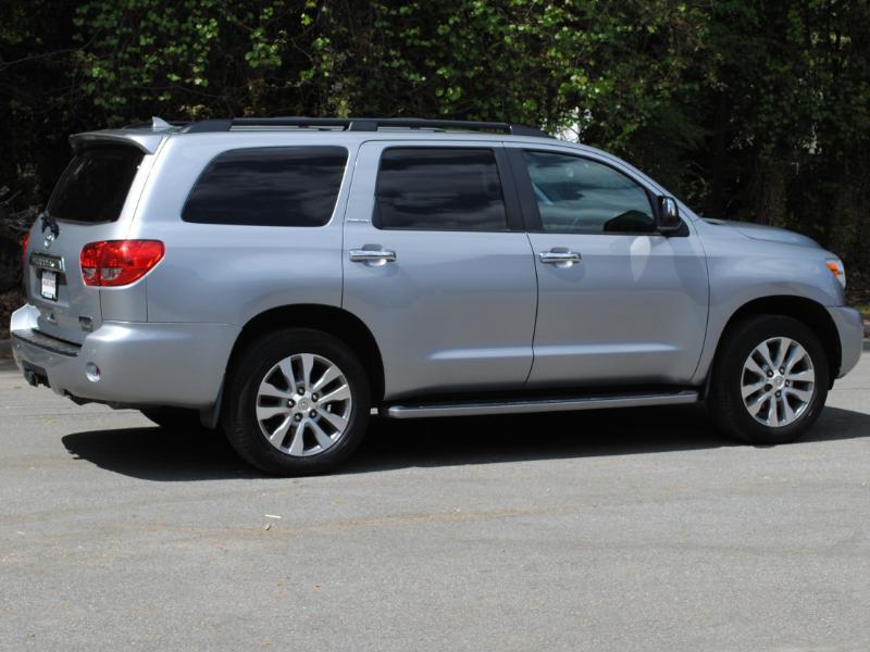 Toyota Sequoia  2016