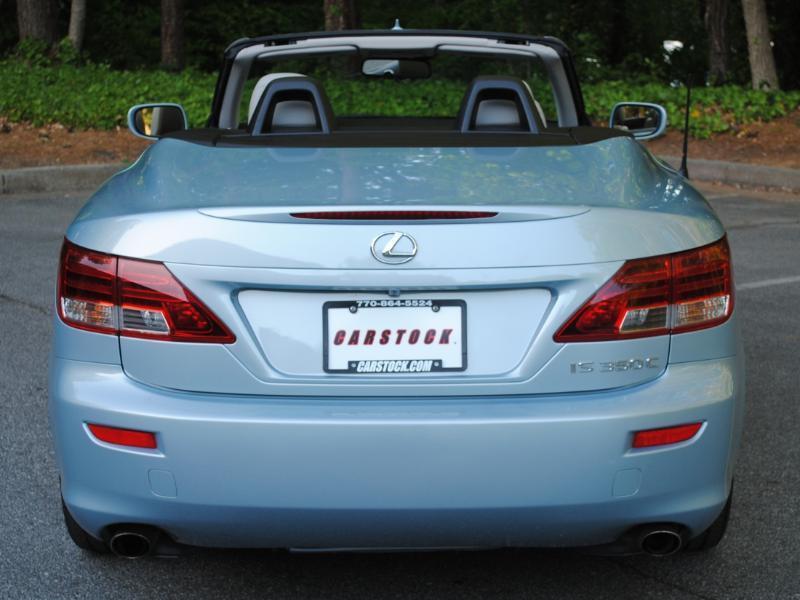Lexus IS C  2011