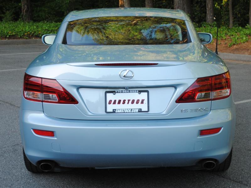 Lexus IS C  2011