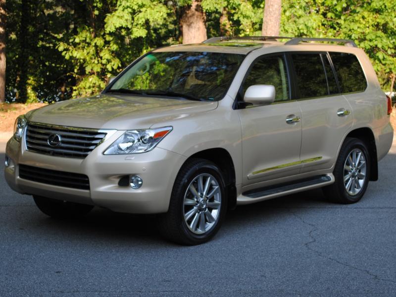 Lexus LX 570  2011