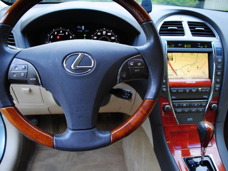 Lexus ES 350  2010