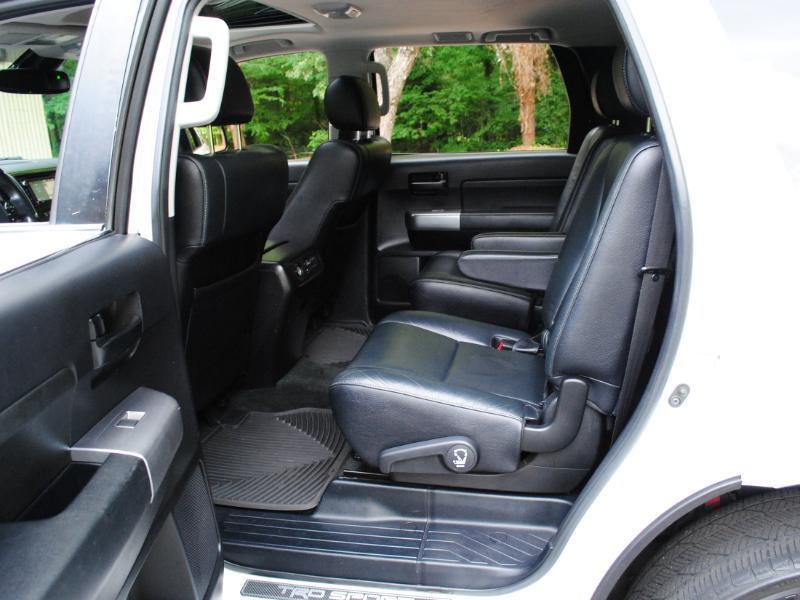 Toyota Sequoia  2018