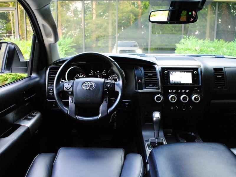 Toyota Sequoia  2018