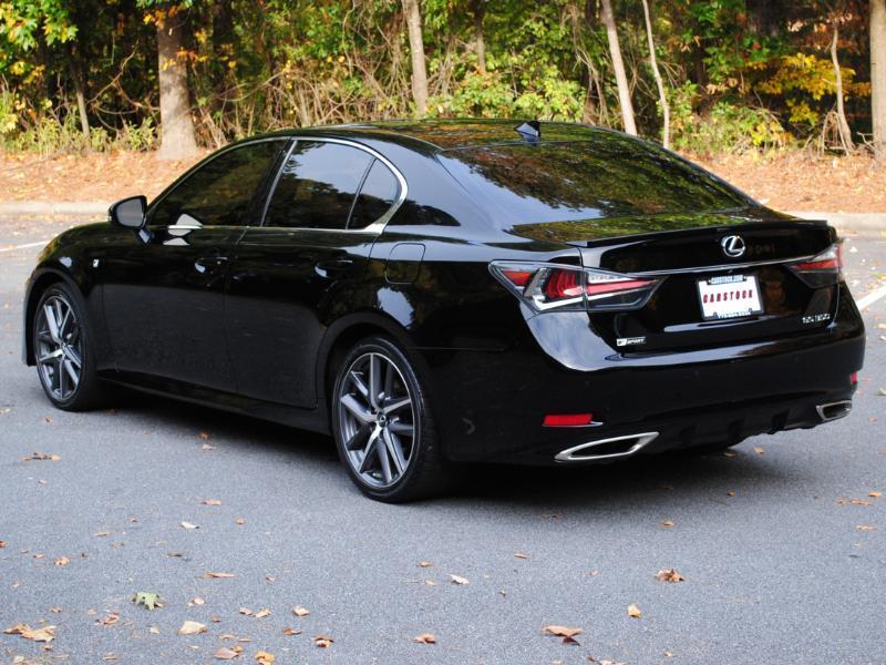 Lexus GS  2018