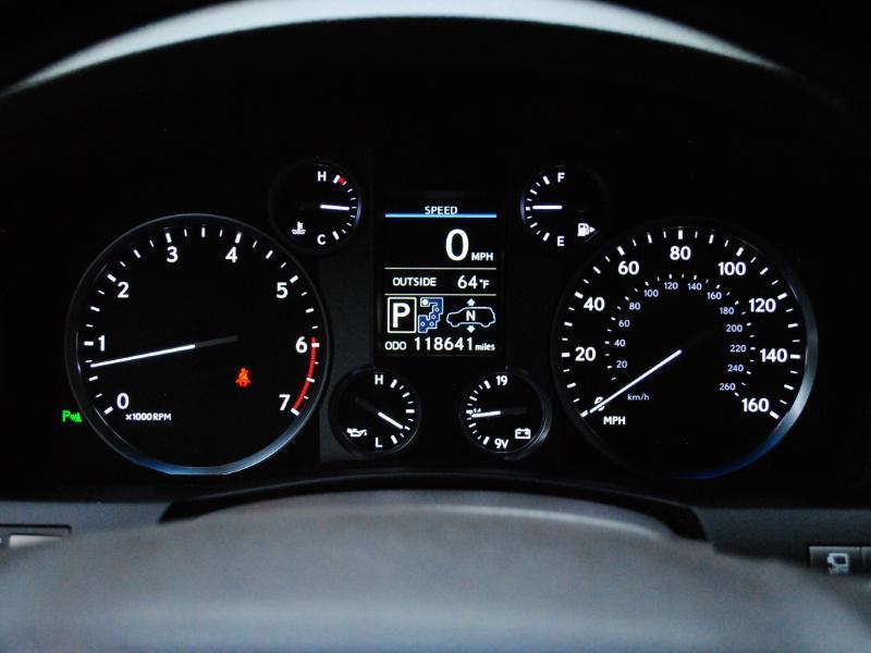 Lexus LX 570  2014