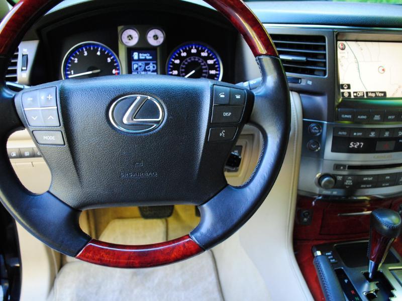 Lexus LX 570 Sport Utility 2009