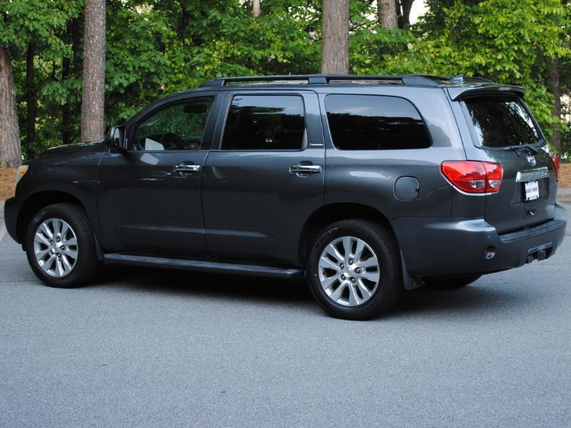 Toyota Sequoia Limited 4WD FFV 2013