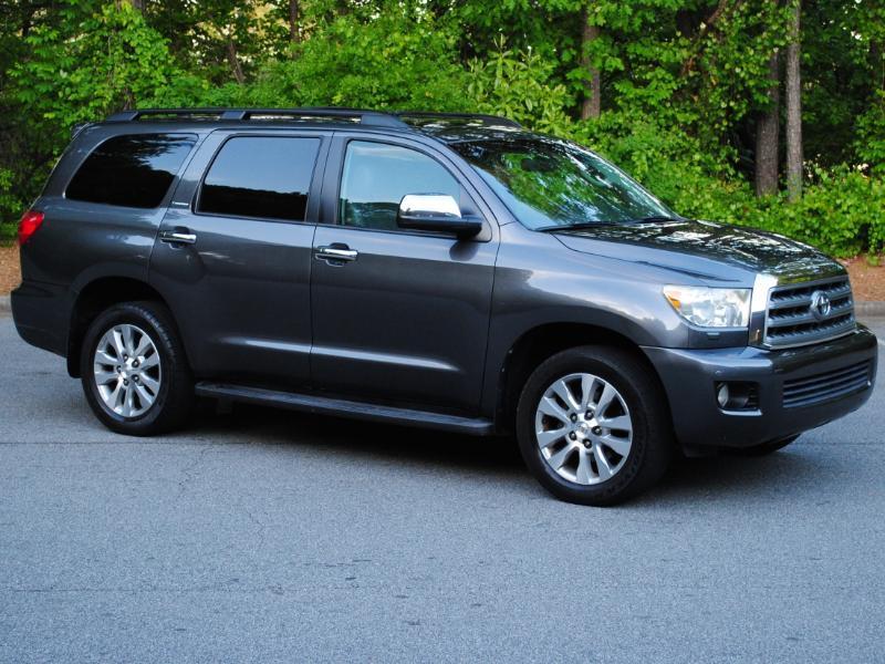 Toyota Sequoia Limited 4WD FFV 2013