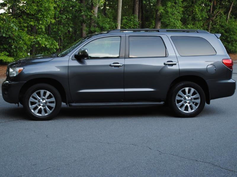 Toyota Sequoia Limited 4WD FFV 2013