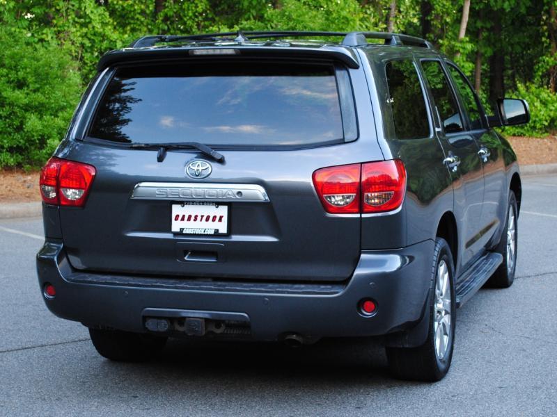 Toyota Sequoia Limited 4WD FFV 2013