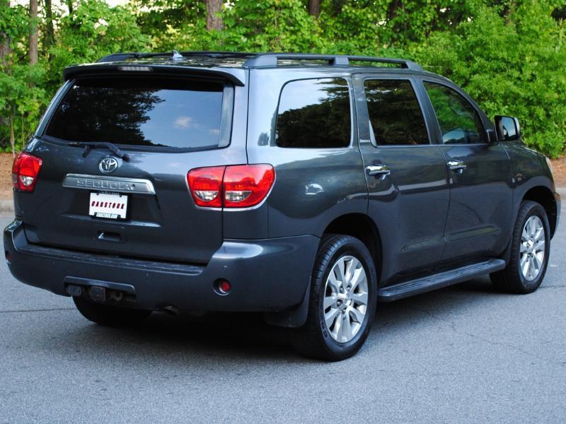 Toyota Sequoia Limited 4WD FFV 2013